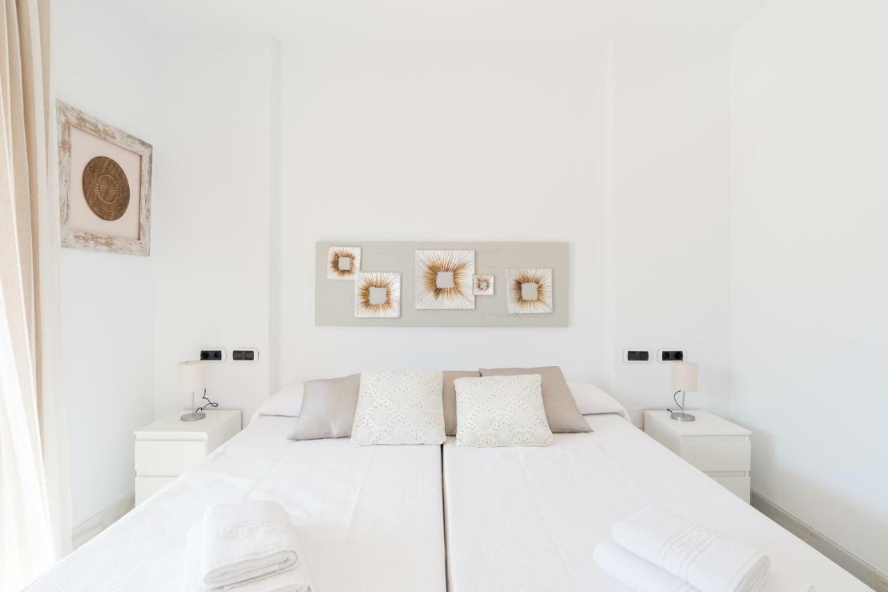 Luxury Duplex- 7 Minutes From The Beach Torremolinos Ngoại thất bức ảnh
